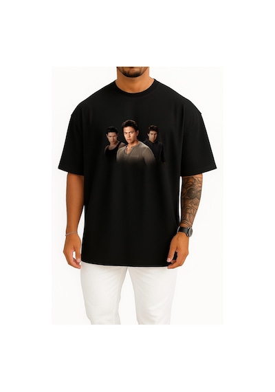 Bahriyeli Collection Oversize Tyson Houseman Robert Pattinson Booboo Stewart Göğüs Tasarımlı Unisex T-shirt SIYAH