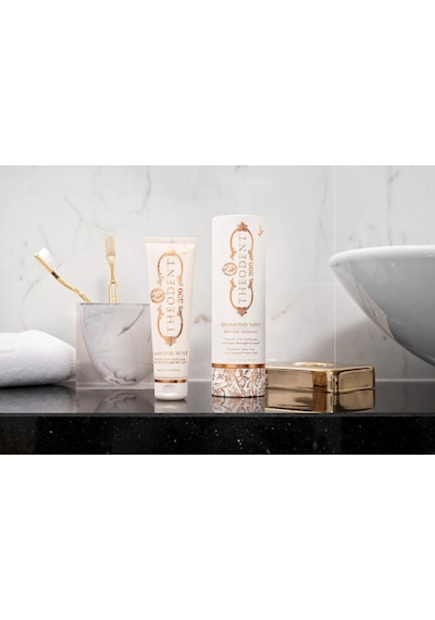 Theodent 300 Diamond Mint Florürsüz Nane Aromalı Diş Macunu 96.4 G