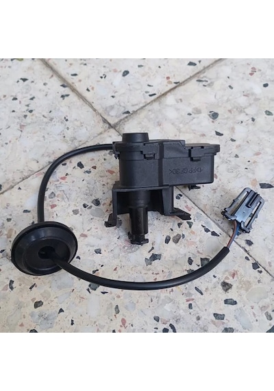 5c6810773h 11-14 Vw Jetta Depo Kilit Motoru