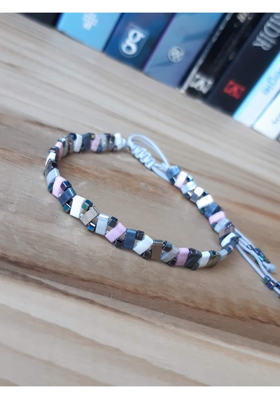 Gri Metalik Küp Boncuklu El Yapımı Kadın Tila Bileklik Gri Pembe Renkli Minimalist Tasarım Takı Hediyelik Gri Metalik Küp Boncuklu El Yapımı Kadın Tila Bileklik Gri Pembe Renkli Minimalist Tasarım Takı Hediyelik