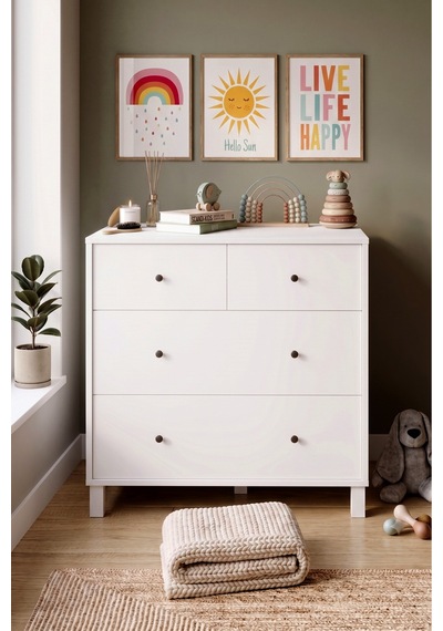 Yurudesign Noren Geniş Şifonyer 4 Çekmeceli Ahşap Ayaklı Bebek Ve Çocuk Odası Beyaz Nr4-w