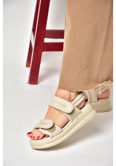 Fox Shoess973910409 Bej Kadın Sandalet Bej