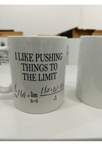 Pushing Things To The Limit Kupa - Matematik Limit Formülü Seramik Bardak 325ml Beyaz - Çok Renkli