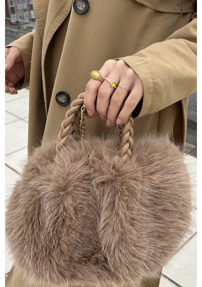 Mollycrush Kadın Camel Kürk Detaylı Zincirli Ve Örgü Saplı El Ve Omuz Çantası Yumuşak Peluş Kışlık Şık Baget Camel