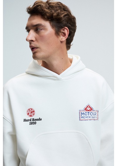 Grimelange ABISMO Erkek Kapüşonlu Kanguru Cepli Kolları ve Sırtı Baskılı Relaxed Fit Beyaz Sweatshirt