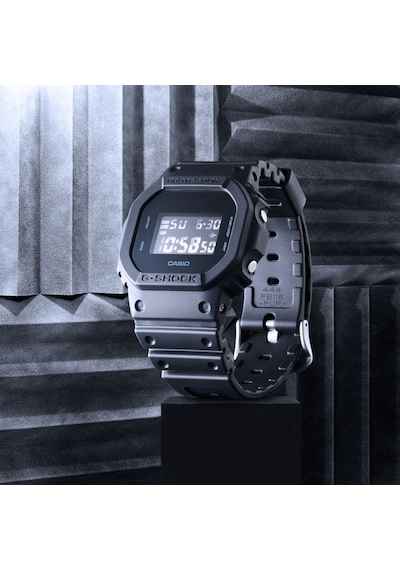 Casio Dw-5600ubb-1dr Kol Saati Metalik