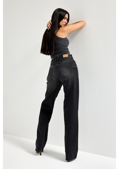 Itsbasic Kadın Koyu Füme Renk 2s6-1 Loose Fit Orta Bel %100 Koton Denim Jean Itsbasic Kadın Koyu Füme Renk 2s6-1 Loose Fit Orta Bel %100 Koton Denim Jean