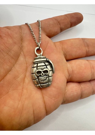 El Bombası Figürlü Kolye Pubg & Fortnite Esintili Gümüş Renk Unisex Oyun Temalı Takı Çok renkli