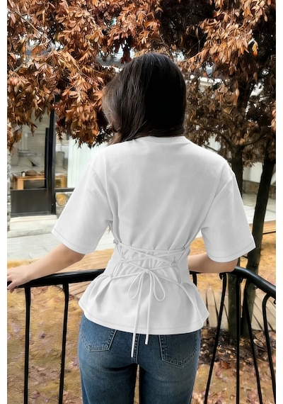 Kadın Bağcıklı Basic Tişört Belden Oturtmalı Şık Ve Modern Tasarım Beyaz