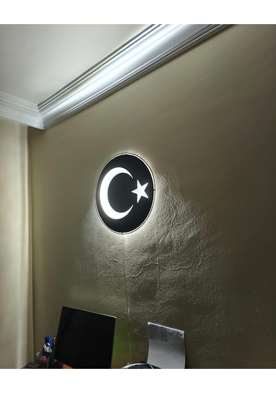 Motto Dekor Lazer Kesim Metal Türk Bayrağı Görselli Beyaz Led Işıklı Duvar Dekoru Duvar Aydınlatması Siyah