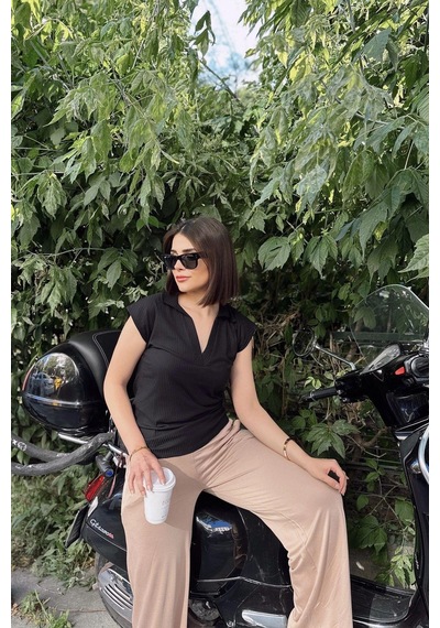 Siyah Polo Yaka, Kısa Kol, Fitilli Kaşkorşe Kumaş, Basic Kalıp/kesim, Spor Ve Günlük Bluz & T-shirt SIYAH