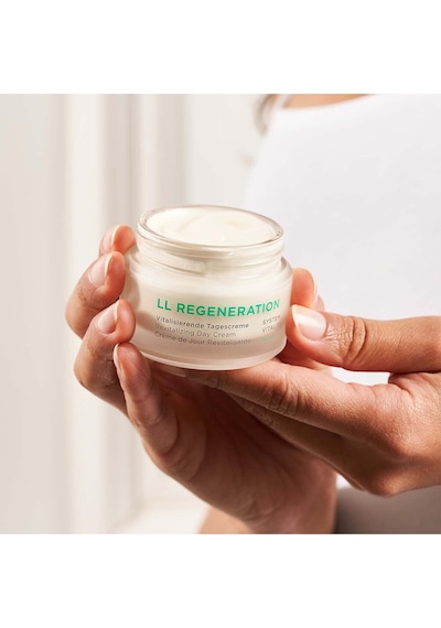 Ll Regeneratıon Canlandırıcı Gece Kremi 50 Ml Hücre Yenilenmesini Hızlandırır