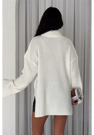 Femelle Kadın Ekru Standart Beden Basic Boğazlı Oversize Triko Kazak