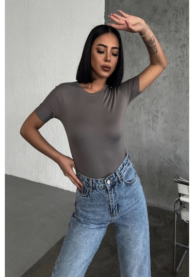 Lisinya Rahat Ve Şık Kısa Kollu Bisiklet Yaka Likralı Viskon Penye Body Füme Çok Renkli