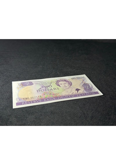 Kraliçe Elisabet Iı Yeni Zelenda 2 Dolar P 170b Seri End No 962118 Unc Çil
