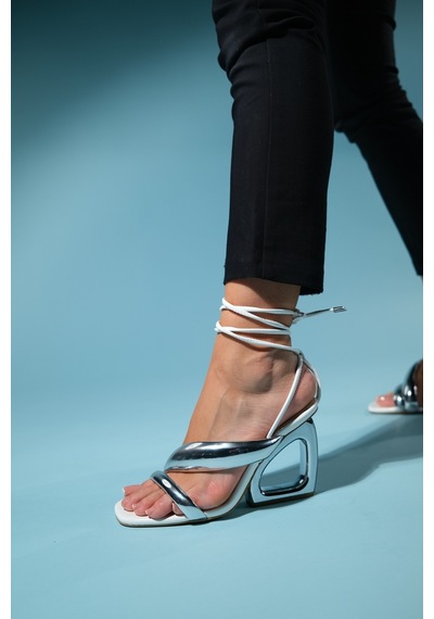 Luvishoes Creed Beyaz Gümüş Bilekten Bağlamalı Kadın Topuklu Ayakkabı Beyaz - Gümüş Luvishoes Creed Beyaz Gümüş Bilekten Bağlamalı Kadın Topuklu Ayakkabı Beyaz - Gümüş