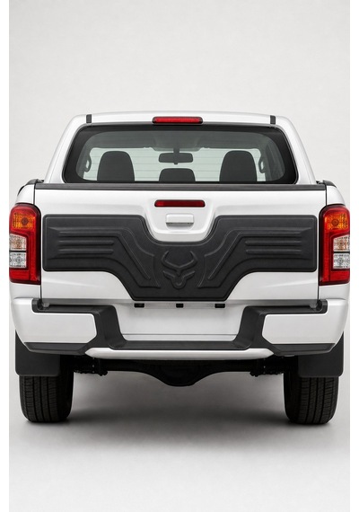 Mitsubishi L200 2019 Ve Sonrası Uyumlu Arka Bagaj Kapağı Kaplaması 1 Parça Abs Mat Siyah