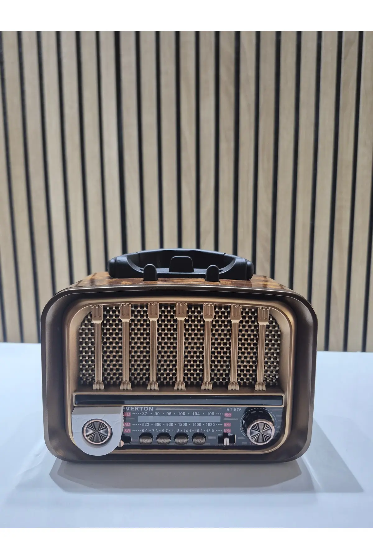Rt-676 Solar Bluetooth Fm-usb-tf-aux Şarjlı Nostaljik Radyo