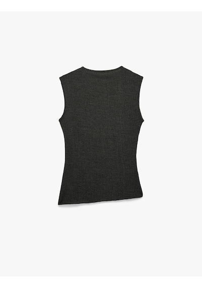 Koton Bürümcük Kumaş Asimetrik Kesim Drape Detaylı Kolsuz Bisiklet Yaka Bluz Antrasit 6sak10089ek Koton Bürümcük Kumaş Asimetrik Kesim Drape Detaylı Kolsuz Bisiklet Yaka Bluz Antrasit 6sak10089ek