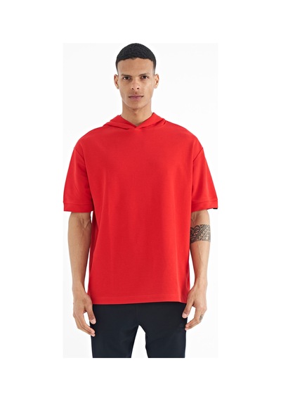 Tommylife Tommy Life Kırmızı Kapüşonlu Kol Etiket Detaylı Oversize Erkek T-shirt - 88179 Kirmizi Tommylife Tommy Life Kırmızı Kapüşonlu Kol Etiket Detaylı Oversize Erkek T-shirt - 88179 Kirmizi