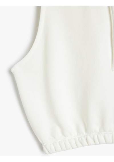 Koton Kol Açıklığı Geniş Kolsuz Kapüşonlu Crop Sweatshirt Kırık Beyaz 5sak30048ek Ekru