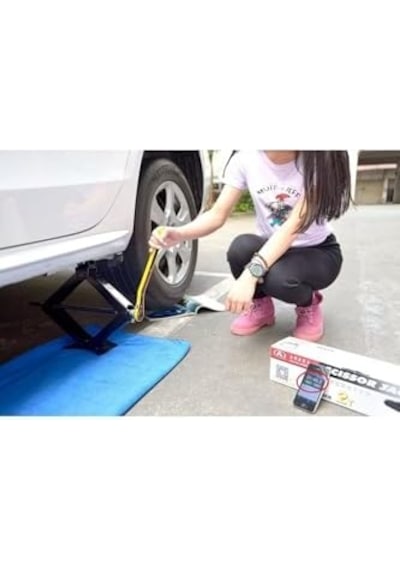 Nissan Tüm Modellere Uyumlu 1.5 Ton Kapasiteli Evrensel Makaslı Oto Kriko