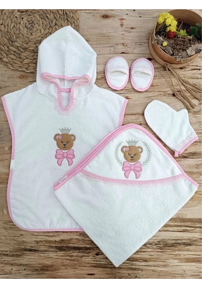 Plentiful 0-1 Yaş Bear Nakışlı Pareolu 4lü Kız Bebek Havlu Takımı Beyaz - Pembe