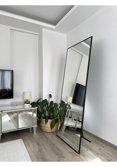 Effe Siyah Metal Çerçeveli 180x80 Cm Ayaklı Boy Aynası