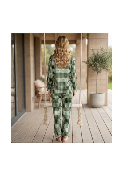 Pijamoni Kadın Süet Kumaş Önü Düğmeli Uzun Kollu Pijama Takımı Yeşil Kare Desenli