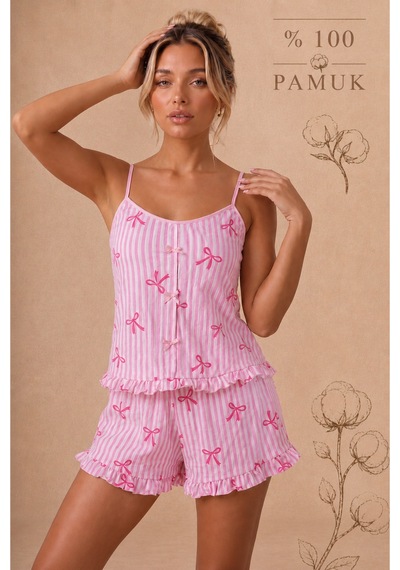 Bella Notte Pembe %100 Pamuklu Çizgili Fiyonk Detaylı Askılı Şortlu Pijama Takımı Bella Notte Pembe %100 Pamuklu Çizgili Fiyonk Detaylı Askılı Şortlu Pijama Takımı