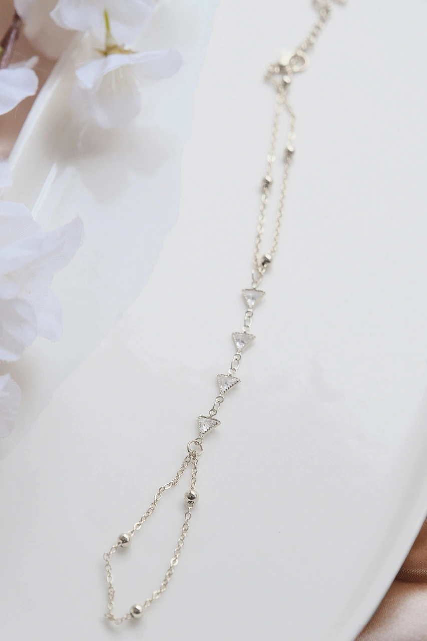 Silver Zirkon Taşlı Ucgen Şahmeran Gold