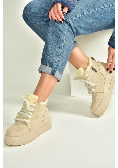 Fox Shoes V367343402 Bej Süet İçi Tüylü Kalın Tabanlı Kadın Bot Bej