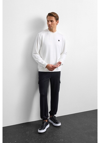 Backandbond Beyaz Regular Fit Bisiklet Yaka Sweatshirt