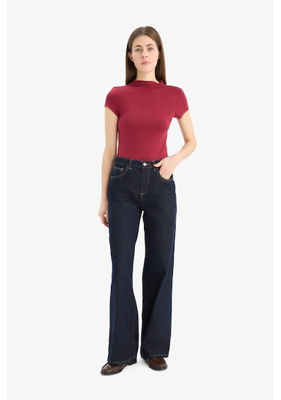 DeFacto Slim Fit Dar Kesim Yarım Balıkçı Yaka Kısa Kollu Tişört E5906AX25SPBR285
