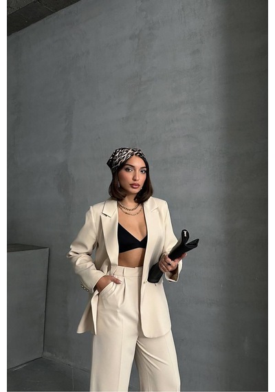 Neşeli Butik Kadın Gold Düğme Detaylı Blazer Ceket Nbg077 Bej
