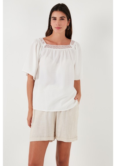 Lela Güpürlü Regular Fit Kare Yaka Bayan Bluz 5869003 Ekru