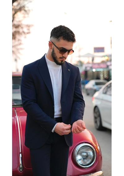 Dupont Classics Dupont Slim Fit Sivri Yaka 6 Drop Çift Yırtmaç Torba Cep Puntolu 2'li Takım Elbise Lacivert Dupont Classics Dupont Slim Fit Sivri Yaka 6 Drop Çift Yırtmaç Torba Cep Puntolu 2'li Takım Elbise Lacivert