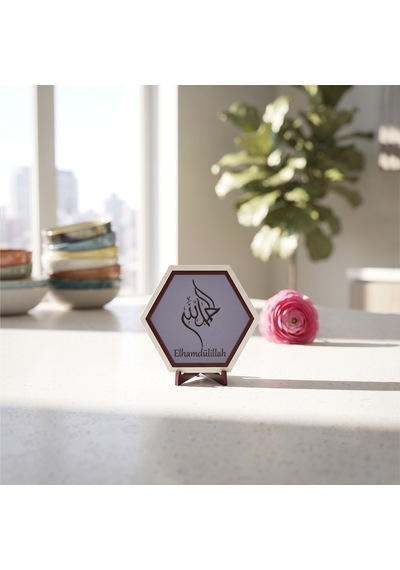 Butik Üretim Elhamdülillah Masaüstü Süsü, Modern Dekorasyon Anlayışınızı Tamamlayan Estetik Ve Şık Bir Parça 10x10 Cm, Mor