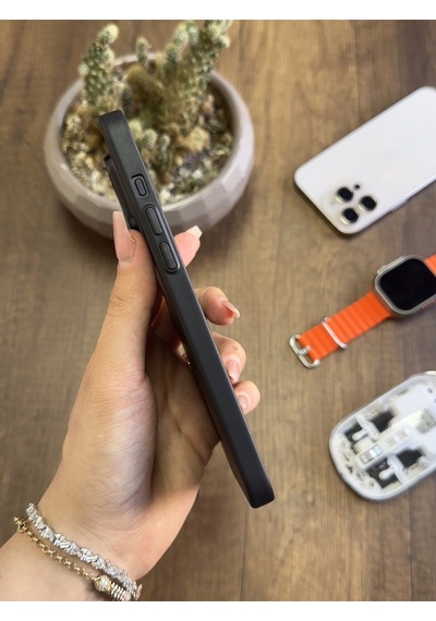 Apple iPhone 13 Pro Max Uyumlu Süper İnce Mat Ultra Thin Silikon Kılıf Siyah