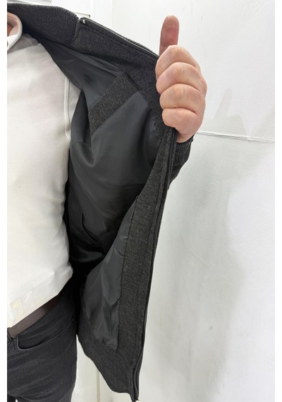 Santa Dmctekstil Erkek Snt-853 Desenli Klasik Kesim Rahat Kalıp Hakim Yaka Kışlık Battal Yünlü Astarlı Ceket Füme Santa Dmctekstil Erkek Snt-853 Desenli Klasik Kesim Rahat Kalıp Hakim Yaka Kışlık Battal Yünlü Astarlı Ceket Füme