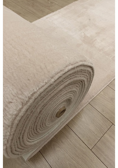 Seria Halı Yumuşak Peluş Yıkanabilir Kaymaz Taban Halı Yolluk Krem