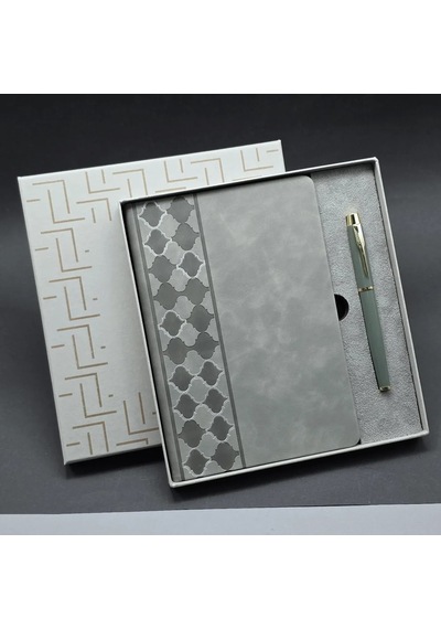 Şık Kutulu Defter Ve Metal Kalem Seti 21x15 Cm Çok Renkli