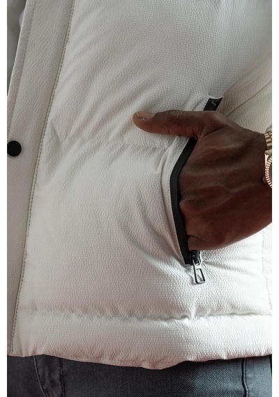 Slimfit Çıtçıt Ve Fermuar Kapamalı Dik Yaka Kolları Lastikli Astarlı Yan Cepli Erkek Kısa Mont 001