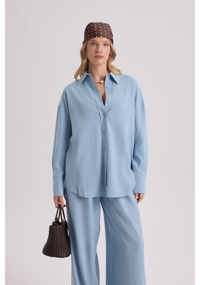 Mai Collection Mai Studios Co. Nunzia Arka Detaylı Mavi Oversize Gömlek Pantolon Takım mavi Mai Collection Mai Studios Co. Nunzia Arka Detaylı Mavi Oversize Gömlek Pantolon Takım mavi