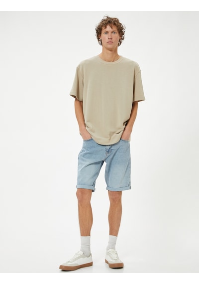 Koton Slim Fit Kot Şort Bermuda Cep Detaylı Pamuklu Bleach 4sam40028ıd Açık Mavi Koton Slim Fit Kot Şort Bermuda Cep Detaylı Pamuklu Bleach 4sam40028ıd Açık Mavi