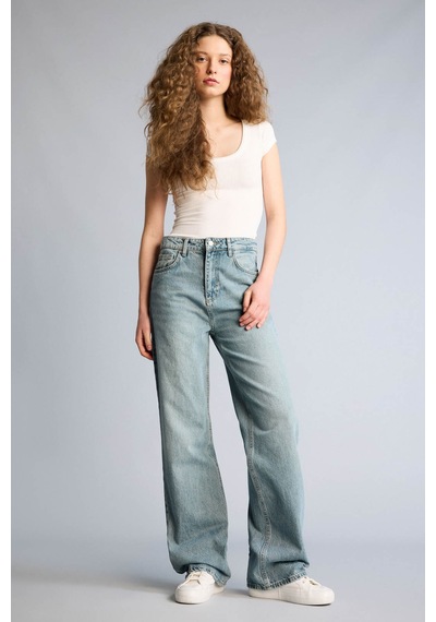 Defacto 90's Wıde Leg Yüksek Bel Uzun Jean Yıkamalı İndigo Kadın Jean Pantolon H0131ax/nm85 İndigo Defacto 90's Wıde Leg Yüksek Bel Uzun Jean Yıkamalı İndigo Kadın Jean Pantolon H0131ax/nm85 İndigo