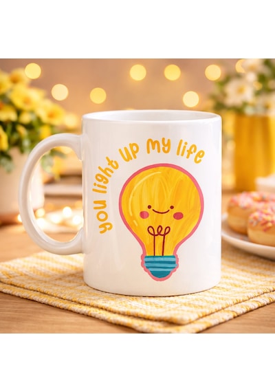 You Light Up My Life Tasarımlı Porselen Kupa Model 15 - Sevimli Ampul Desenli Hediyelik Kahve Kupası