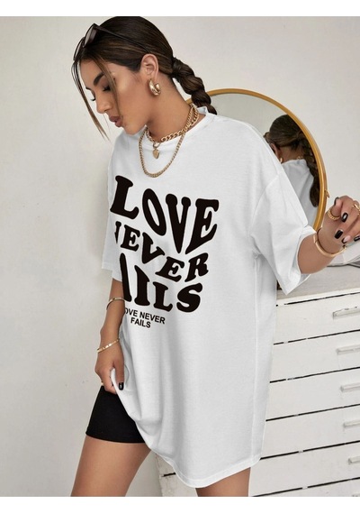 Flood Of Style Kadın Beyaz Love Never Faıls Baskılı Oversize Bisiklet Yaka Tshirt