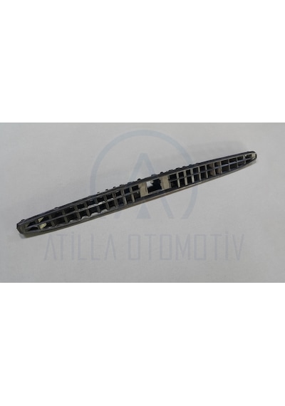 Volkswagen Bora 1999-2005 Cam Önü Havalandirma Izgarasi 345582532