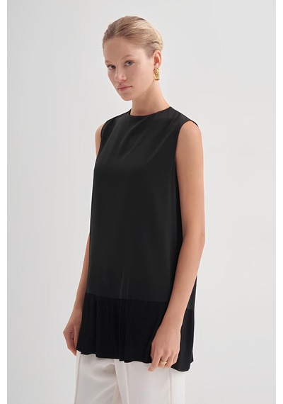 Unika Boutique Piliseli Kolsuz Tesettür İçlik Gömlek Pliseli Pileli Siyah